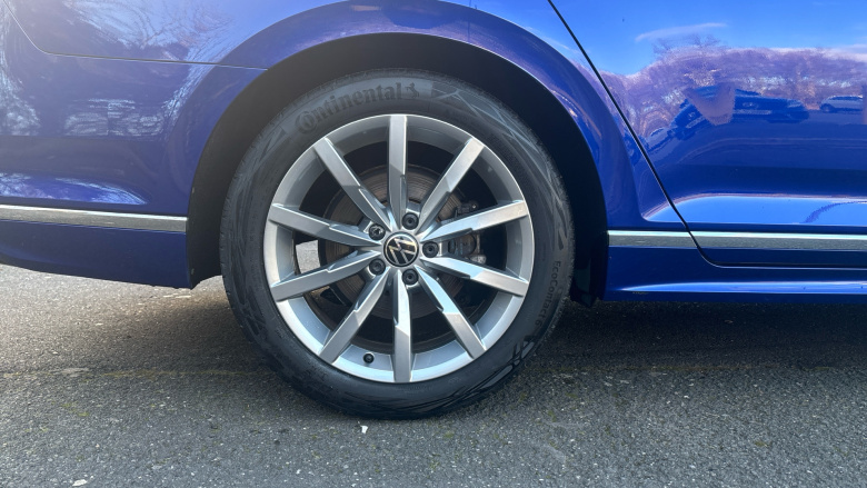 Volkswagen Passat 2.0 TDI EVO SCR R-Line 5dr DSG Diesel Estate